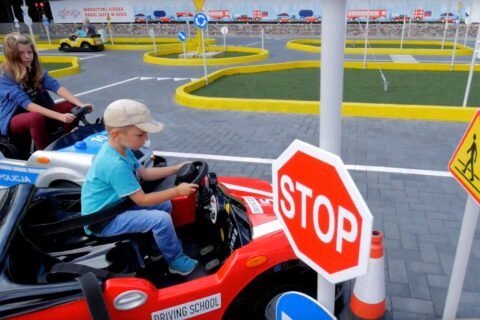 De la ce varsta scoala auto din Balti accepta cadeti la antrenament